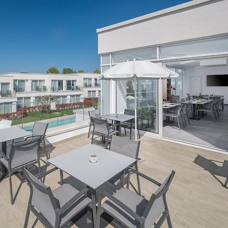 Maj Premium Residence ポレッチ エクステリア 写真